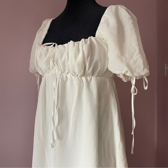 NEW! House of CB- Princess Ivory Georgette Mini Dress Size Small PLUS CUP - Picture 6 of 12